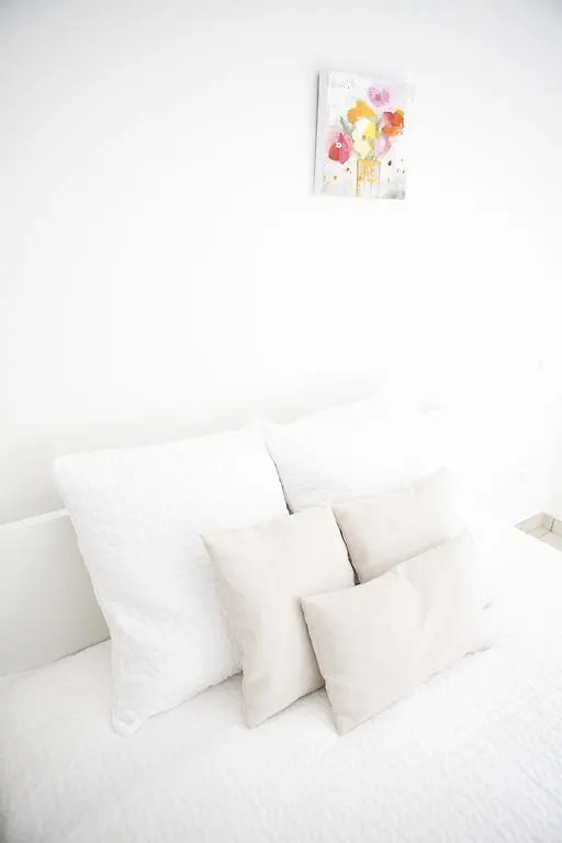 Alessia'S Flat - Loreto Milan Italy